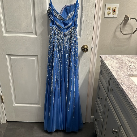 Sean Collection ballgown sleeveless dress. Size 4. - Picture 5 of 10